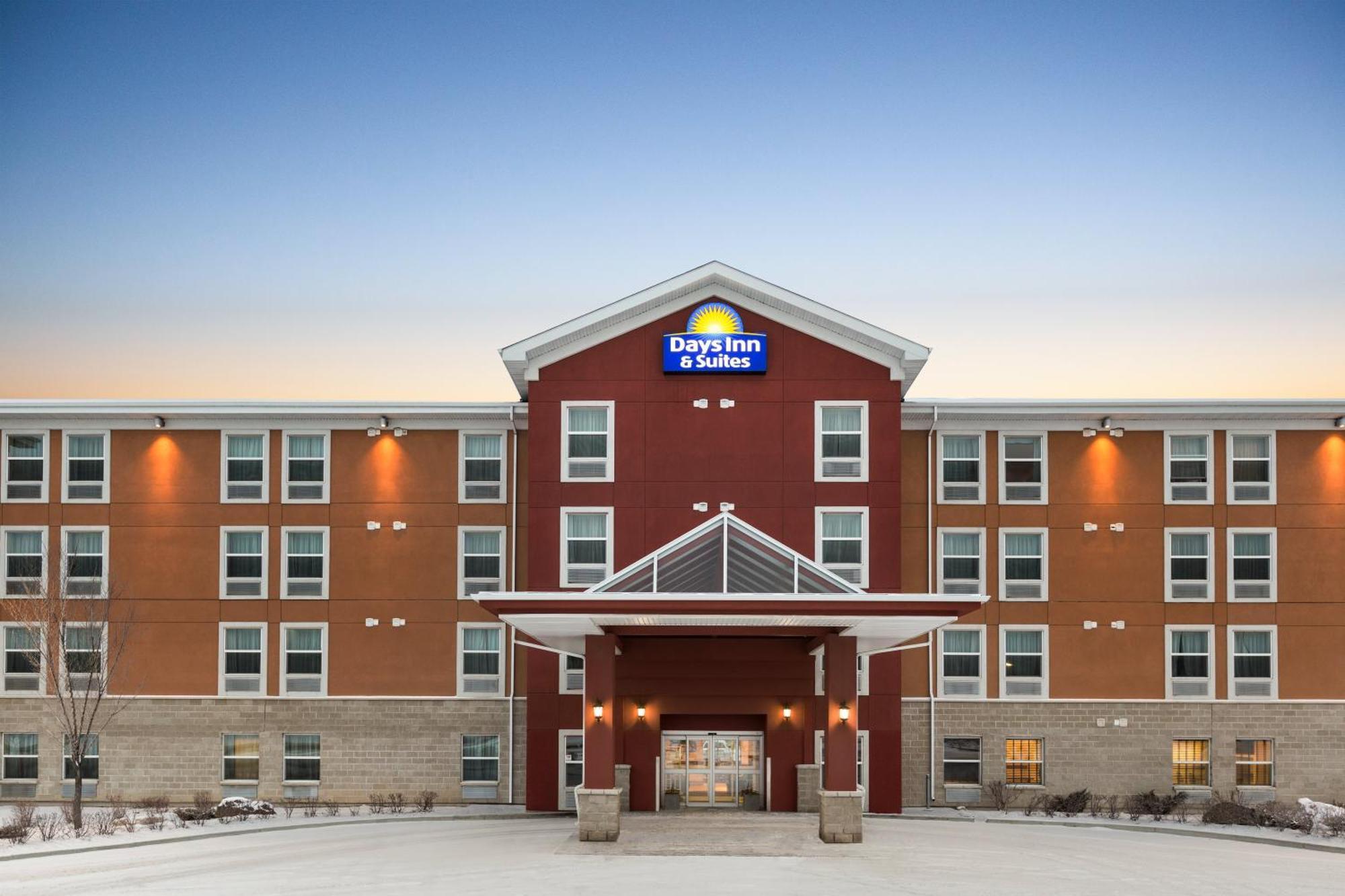 Days Inn & Suites By Wyndham Sherwood Park Edmonton Exteriör bild