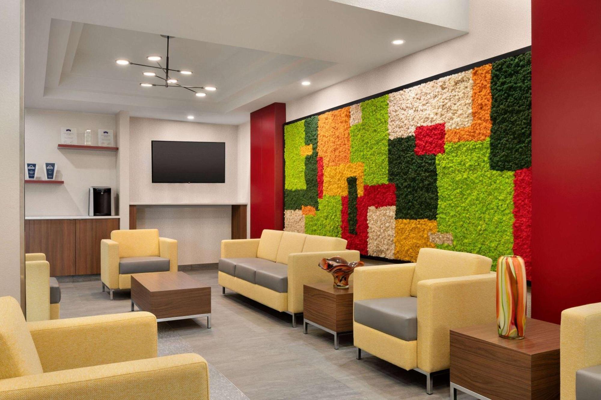Days Inn & Suites By Wyndham Sherwood Park Edmonton Exteriör bild